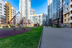Srednerogatskaya Street, 9, : foto
