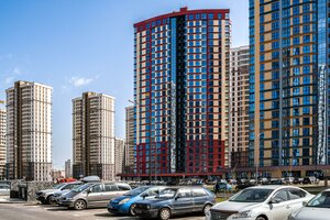 Zharesa Alfiorava Street, 7, Minsk: photo