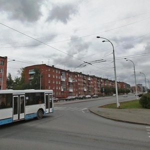 Работа кемерово проспект шахтеров. Проспект Шахтеров Кемерово. Проспект Шахтеров 41 Кемерово. Кемерово Рудничный район проспект Шахтеров. Шахтёров 41 Кемерово Радуга.