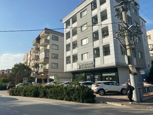 School Avenue, 6B ، بورصة: صورة