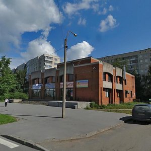 Zavodskoy prospekt, 16, Kolpino: photo