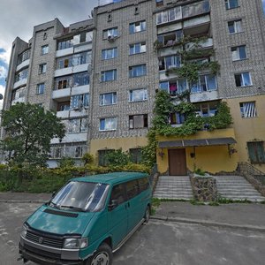 Vulytsia Smilyvykh, 16, Lviv: photo