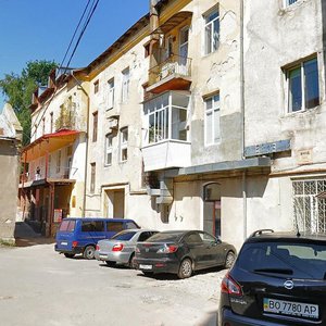 Vulytsia Hetmana Sahaidachnoho, 3, Ternopil: photo