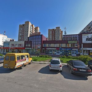 Старый Оскол, Микрорайон Королёва, 28А: фото