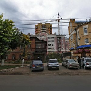 Киров, Улица Воровского, 21: фото