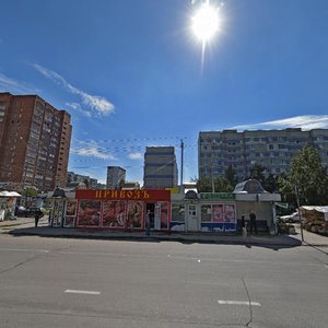 Тольятти, Улица 70 лет Октября, 35Б: фото
