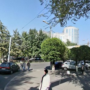 Алматы, Проспект Абая, 109В: фото