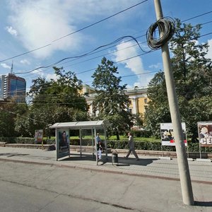 Челябинск, Площадь Ярославского, 1: фото
